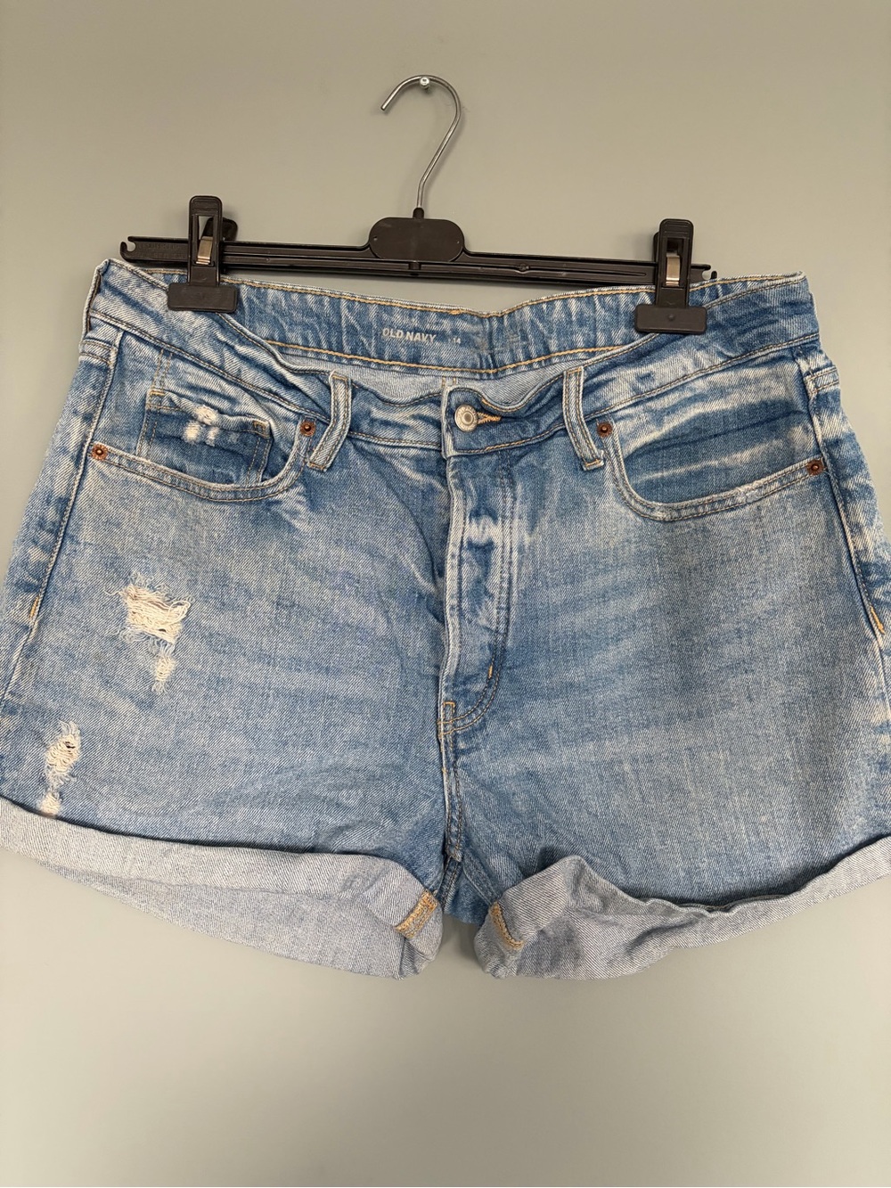 Old Navy Light Blue Rolled Hem Distressed Denim Shorts - Women